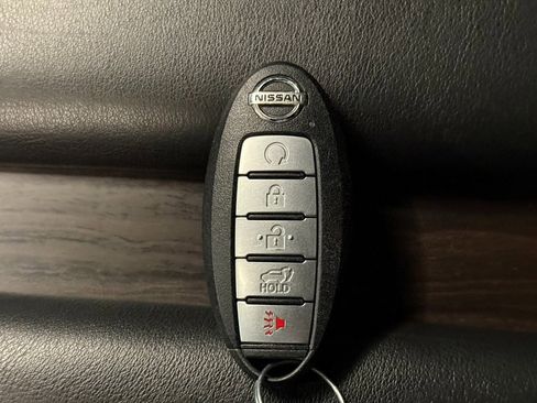 Used 2020 Nissan Murano Platinum w/ Cargo Package image 16