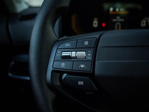 New 2025 Kia K4 LXS image 18