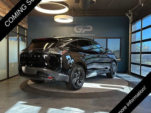 Used 2025 Nissan Murano SV AWD/4WD image 3