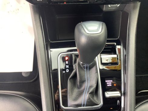 Certified 2022 Jeep Compass Latitude w/ Convenience Group image 11