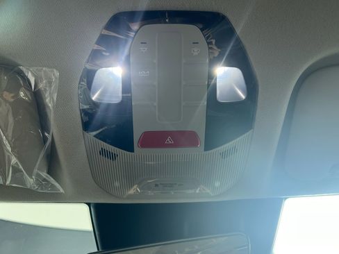 New 2025 Kia K4 LXS image 19