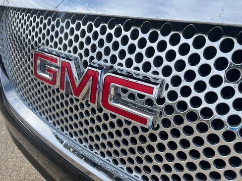 Used 2013 GMC Yukon Denali image 23