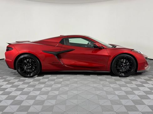 Used 2023 Chevrolet Corvette Z06 RWD image 10