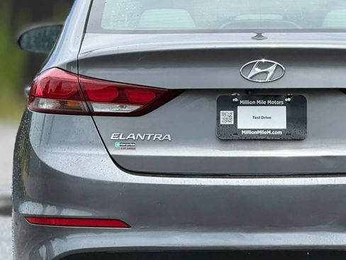 Used 2018 Hyundai Elantra SEL FWD image 13