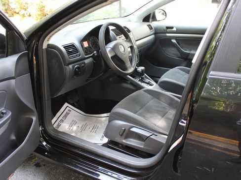 Used 2009 Volkswagen Jetta S FWD image 17