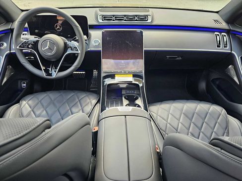 New 2025 Mercedes-Benz S 580 4MATIC Sedan image 18