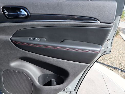 Used 2019 Jeep Grand Cherokee Trailhawk image 26