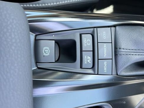 Used 2026 Toyota Camry SE w/ Convenience Package AWD/4WD image 31
