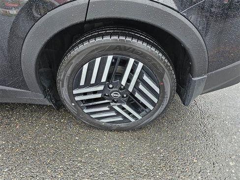 New 2026 Nissan Leaf SV+ w/ Floor Mat Package (SV+) image 9