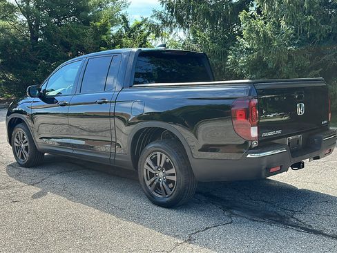 Used 2019 Honda Ridgeline Sport image 7