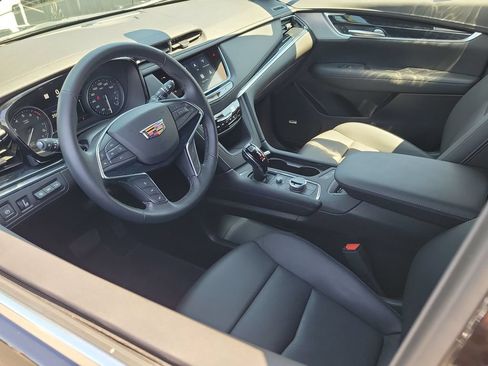 Used 2026 Cadillac XT5 Premium Luxury FWD image 10