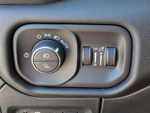 Certified 2023 RAM 1500 Laramie AWD/4WD image 17