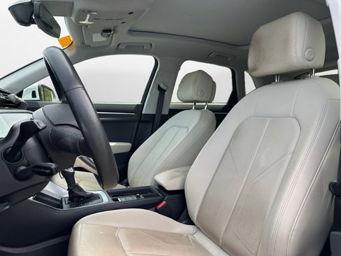 Used 2022 Audi Q3 2.0T Premium image 11