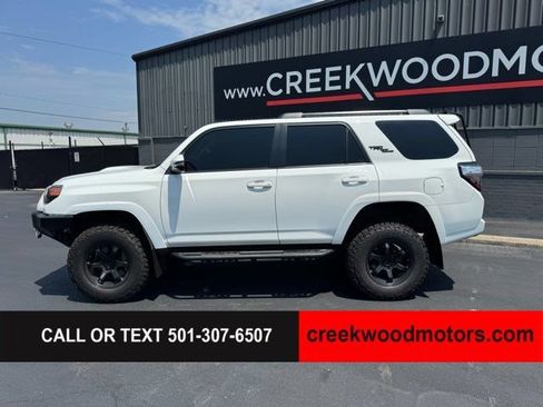 Used 2022 Toyota 4Runner TRD Off-Road Premium AWD/4WD image 6