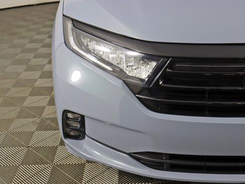 Used 2023 Honda Odyssey Sport image 13