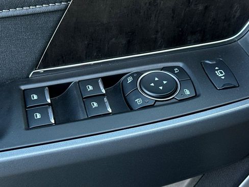 Used 2024 Ford F250 Lariat w/ Lariat Ultimate Package image 11