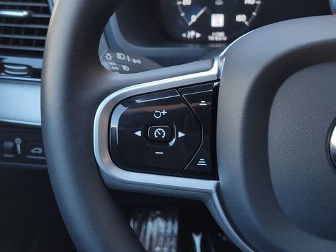 Used 2022 Volvo XC90 T8 R-Design w/ Advanced Package image 22