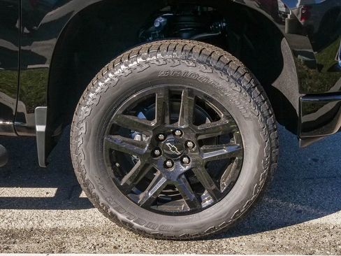 New 2026 Chevrolet Silverado 1500 LT Trail Boss w/ Convenience Package II image 5