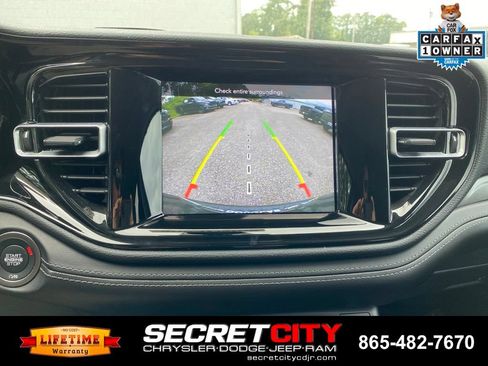 Used 2022 Dodge Durango SXT w/ Anodized Platinum Package RWD image 16