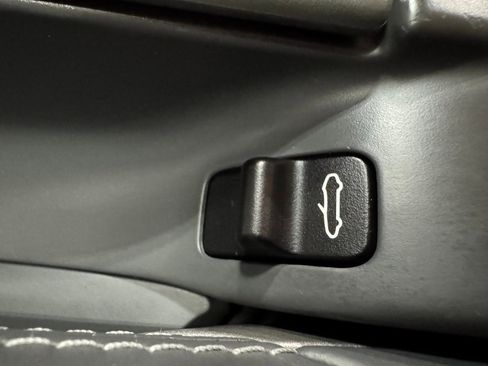 Used 2006 Porsche 911 Carrera S image 47