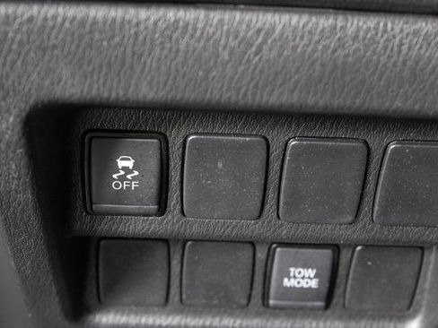 Certified 2020 Nissan Pathfinder S FWD image 24