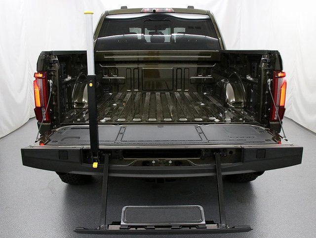 New 2025 Ford F150 Raptor AWD/4WD image 7