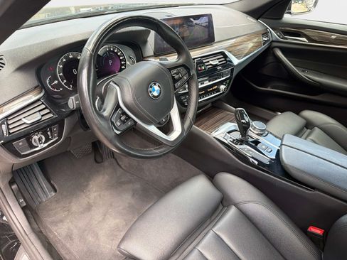 Used 2018 BMW 530e xDrive AWD/4WD image 17