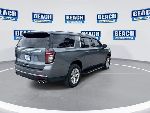 Used 2021 Chevrolet Suburban Premier AWD/4WD image 8