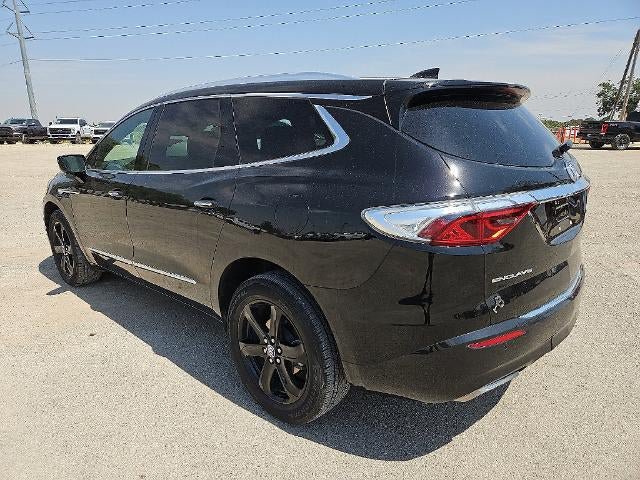 Used 2023 Buick Enclave Essence w/ Experience Buick Package FWD image 4