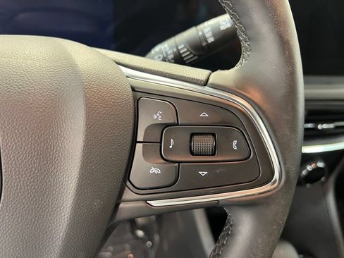Used 2025 Buick Encore GX Sport Touring FWD image 21
