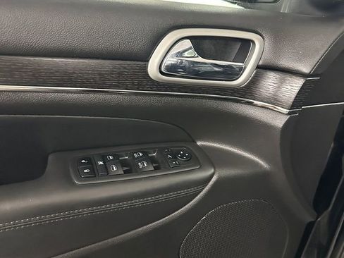 Used 2018 Jeep Grand Cherokee High Altitude image 9