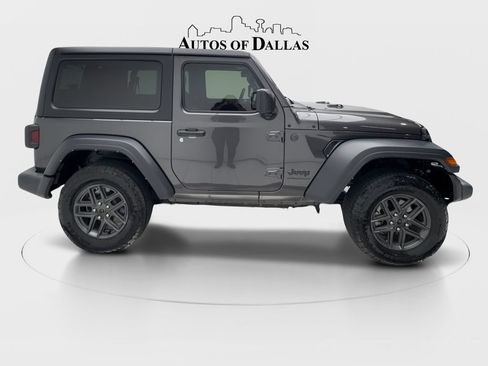 Used 2024 Jeep Wrangler Sport AWD/4WD image 11