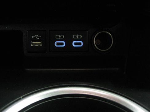 Certified 2023 Toyota Highlander XLE image 18