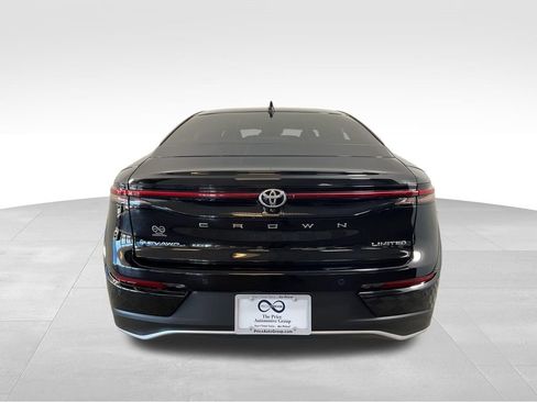 Certified 2024 Toyota Crown AWD/4WD image 8