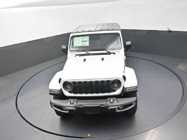 New 2026 Jeep Gladiator Sport AWD/4WD image 11