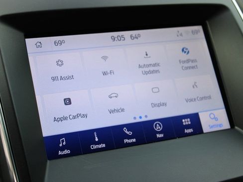 Used 2020 Ford Edge Titanium w/ Equipment Group 301A image 10