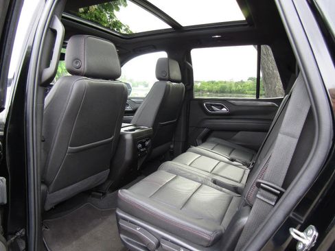 Used 2021 Chevrolet Tahoe RST AWD/4WD image 12