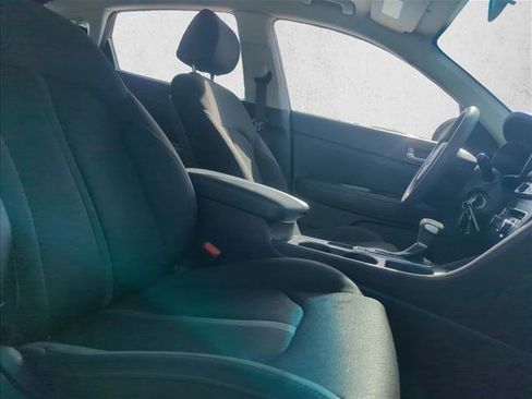 Used 2017 Kia Optima LX image 23