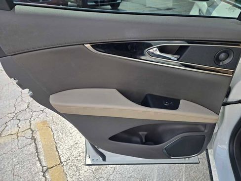 Used 2022 Lincoln Nautilus Reserve w/ Equipment Group 201A image 27