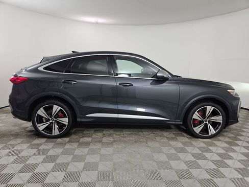 New 2026 Audi SQ5 Premium Plus image 8