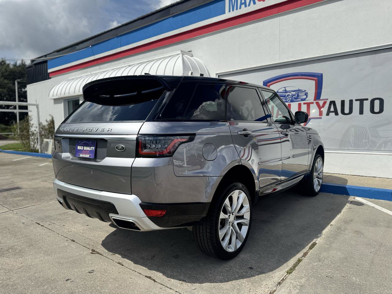 Used 2020 Land Rover Range Rover Sport HSE AWD/4WD image 34