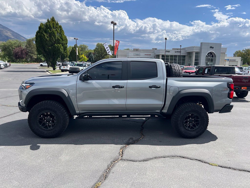 Used 2025 Chevrolet Colorado ZR2 w/ ZR2 Bison Edition AWD/4WD image 17