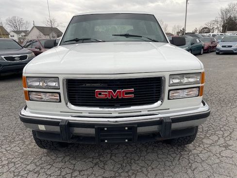 Used 1994 GMC Yukon 4WD 2-Door image 2