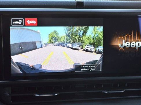 New 2025 Jeep Wrangler Unlimited Rubicon 392 image 31