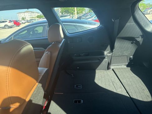 Used 2023 Kia Telluride SX Prestige X-Pro image 12