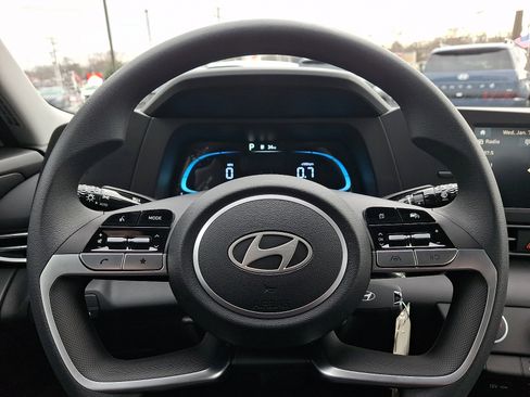 New 2026 Hyundai Elantra SE image 9