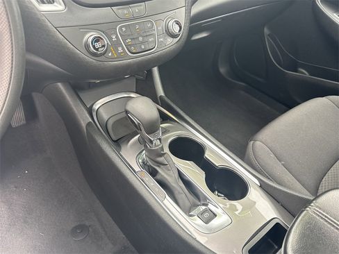 Used 2024 Chevrolet Malibu LT image 31