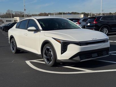 New 2025 Kia K4 EX