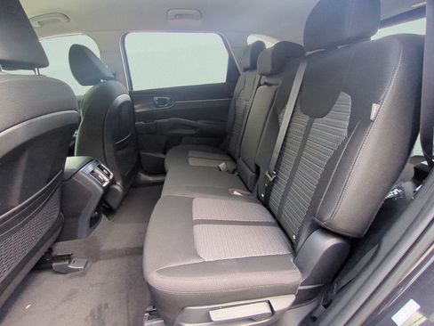 New 2026 Kia Sorento LX FWD image 13