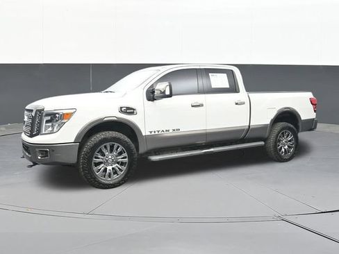 Used 2019 Nissan Titan Platinum Reserve w/ Platinum Utility Package AWD/4WD image 7